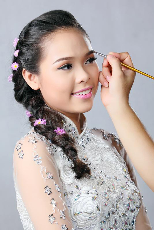 trang điểm áo dài cưới - hình minh họa 7