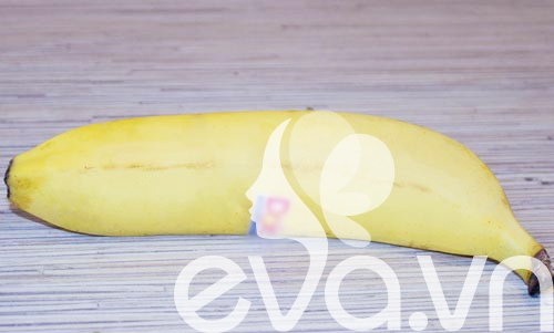 vỏ chuối trị mụn