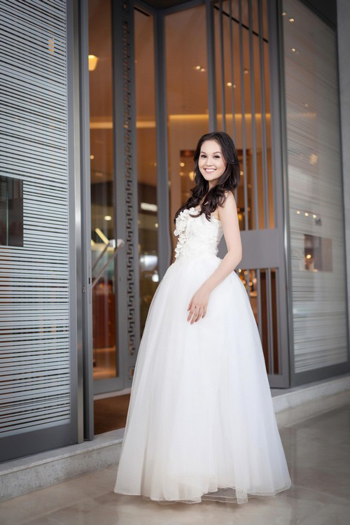 áo cưới lộng lẫy - hình minh họa 5