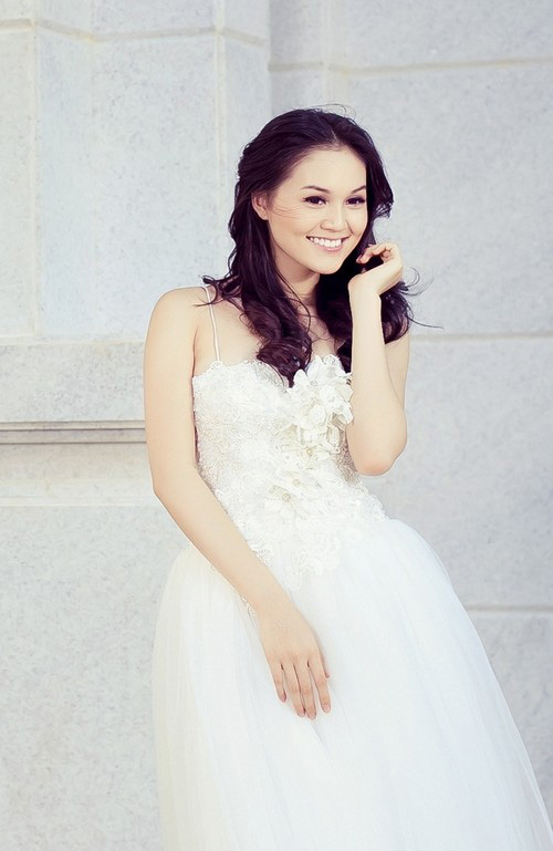 áo cưới lộng lẫy