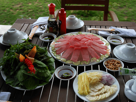 tránh ngộ độc khi du lịch - hình minh họa 2