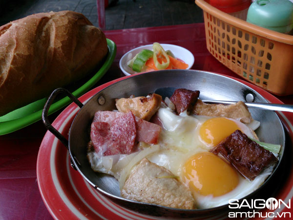 Hương Vị Sài Gòn Qua 5 Món