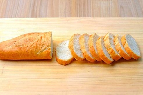 Bánh Mì Tỏi Giòn Rụm