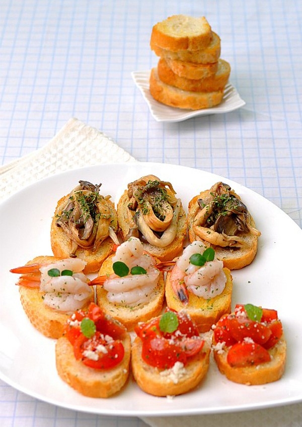 Bánh Mì Tỏi Giòn Rụm - hình minh họa 8
