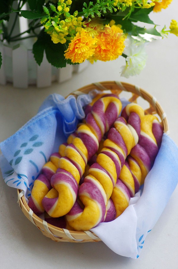 Bánh khoai 3 màu siêu độc đáo và hấp dẫn 14 Bánh Khoai Lang 3 Màu - hình minh họa 6