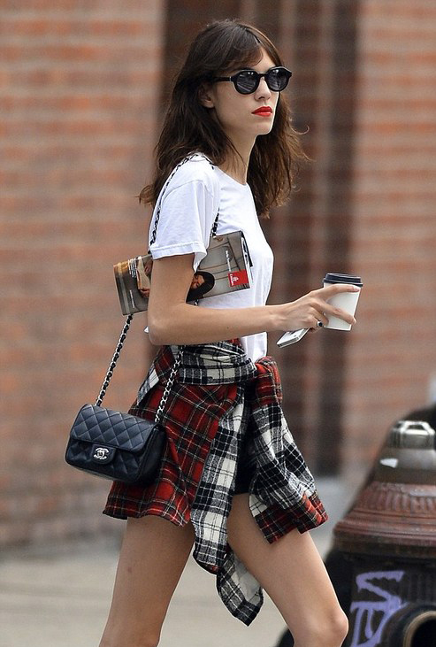 9 cách mặc kẻ caro "chuẩn" như fashionista 4 phối đồ kẻ caro - hình minh họa 2