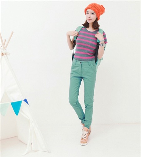 Muôn vàn cách mix jeans sặc sỡ cho mùa thu phối đồ jeans màu sắc - hình minh họa 23