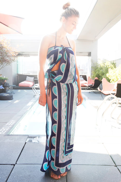 Dạo biển thêm cuốn hút với 4 kiểu thắt sarong cơ bản 9 cách thắt sarong - hình minh họa 4