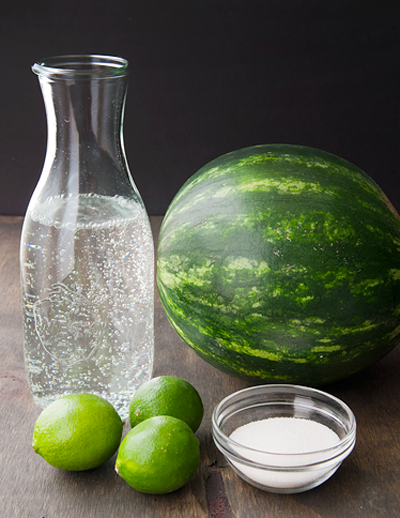 Pha soda dưa hấu tươi vừa đã khát vừa đảm bảo 1 cách làm soda dưa hấu