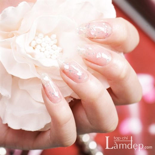 Style nail óng ánh quyến rũ phái đẹp
