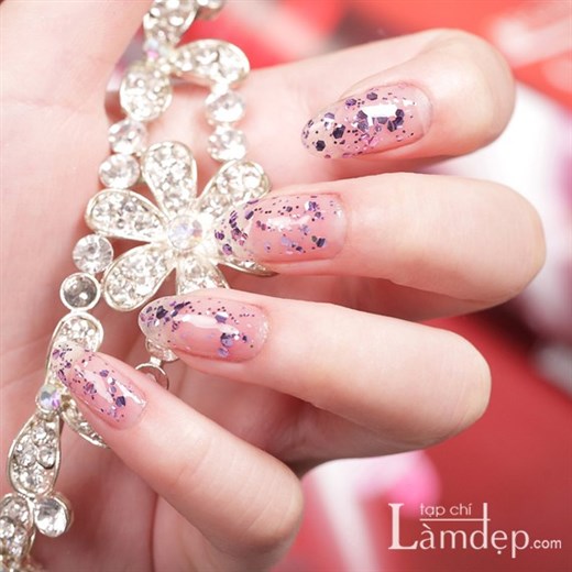 Style nail óng ánh quyến rũ phái đẹp